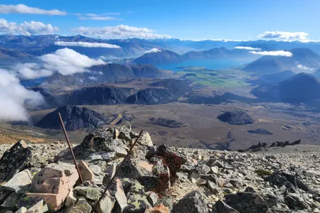 Red Hill to Mt Lyndon Loop