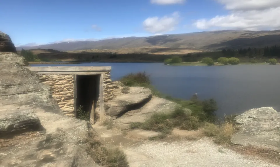 Flat Top Hill, Otago