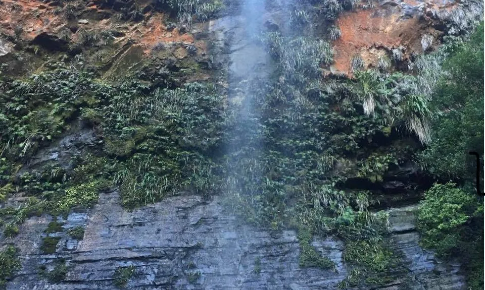 Tupapakurua Falls, Manawatu - Wanganui