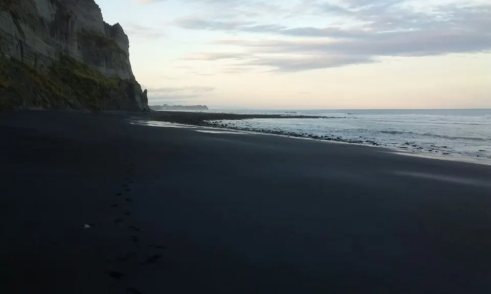 White Cliffs, Taranaki