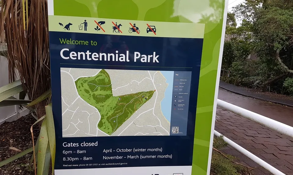Centennial Park trails (Campbells Bay), Auckland