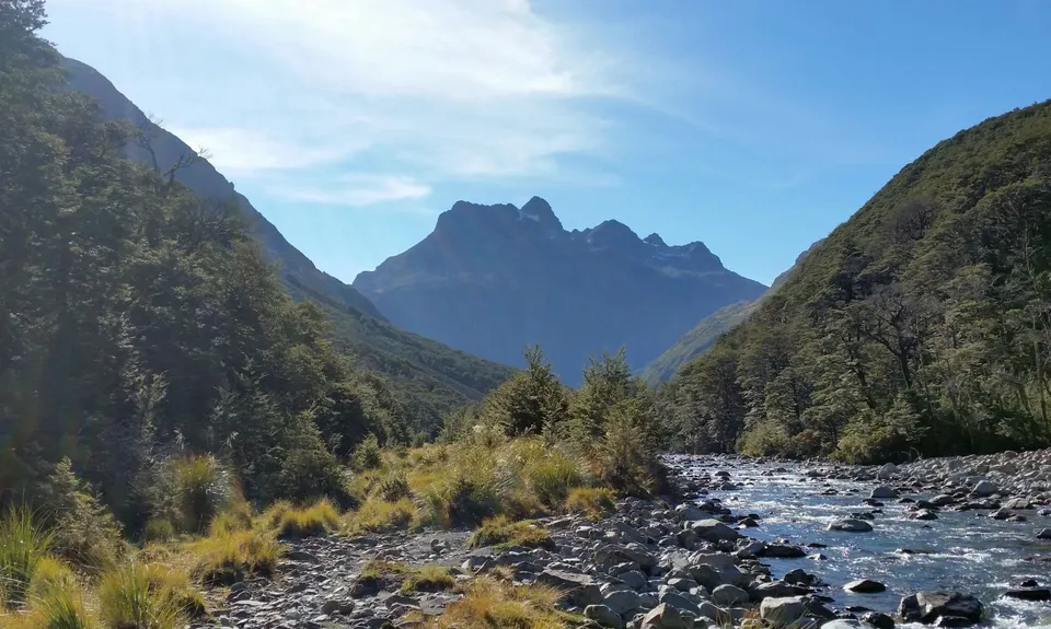 Encompassing Arthur's Pass, Canterbury