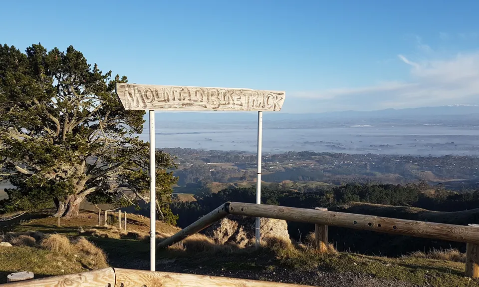 Te Mata Peak Giant Track, Hawkes Bay