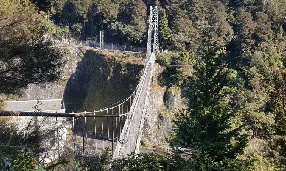 Arapuni Swing Bridge to Jones Landing , Waikato