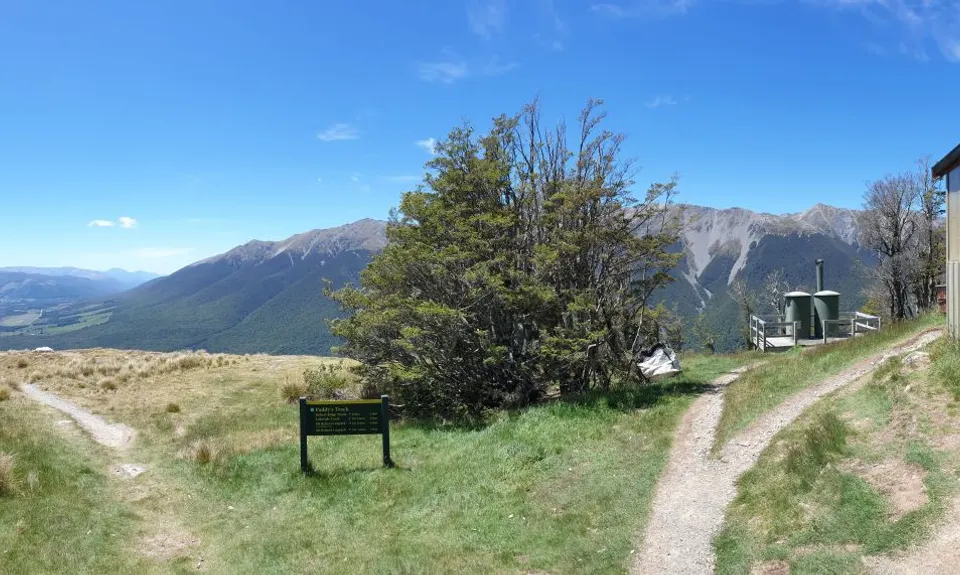 Mt Robert Loop, Tasman