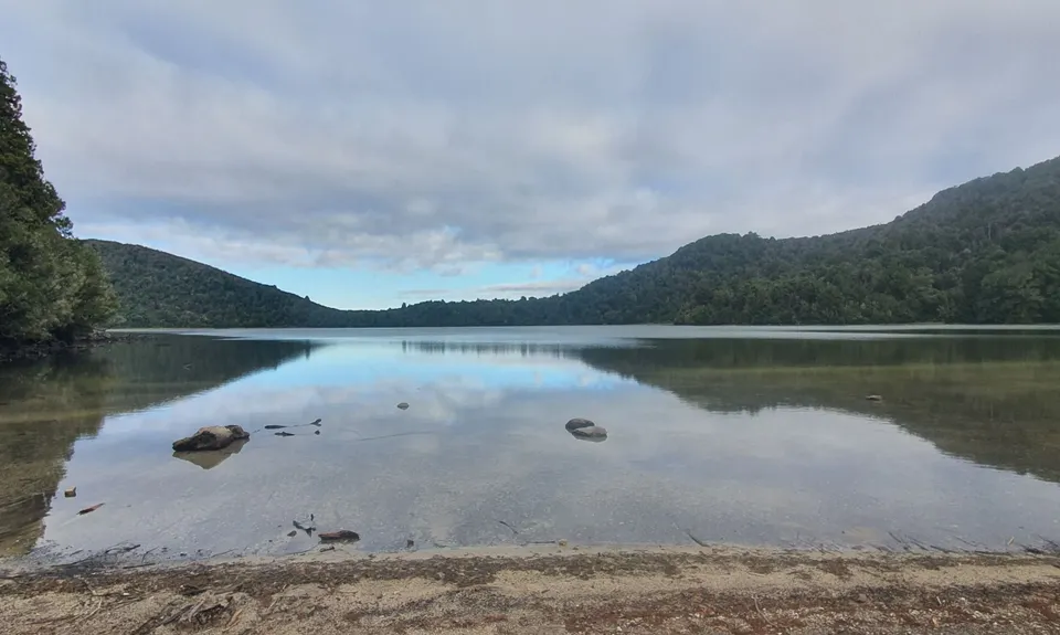 Lake Rotopounamu, Waikato