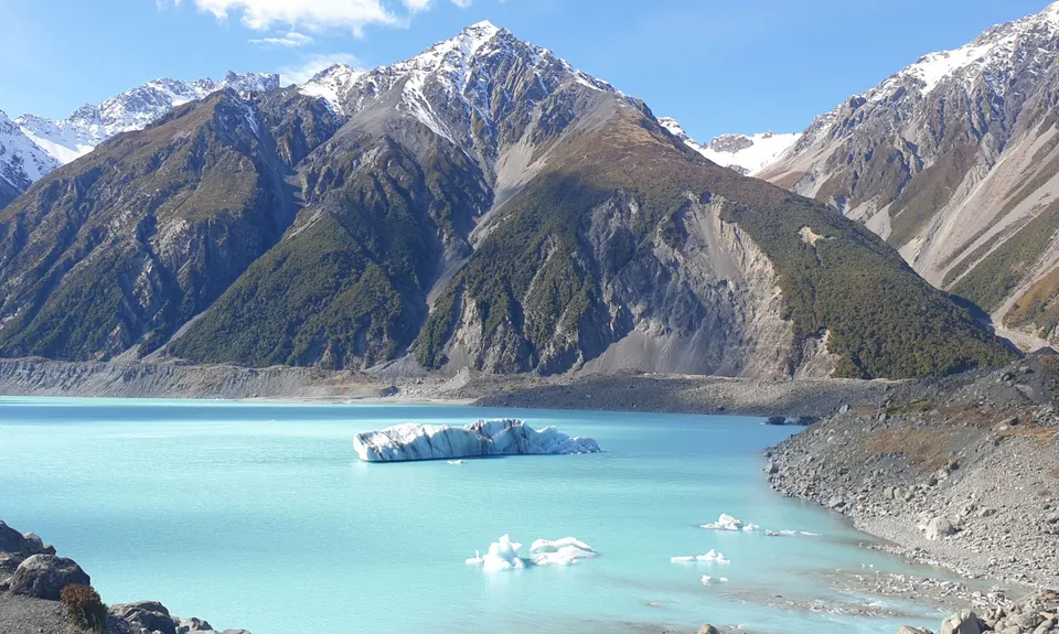 Icing on the Lake, Canterbury