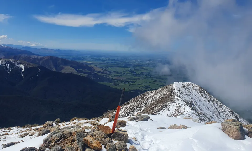 Mount Somers Summit Loop via Pinnacles Hut, Canterbury