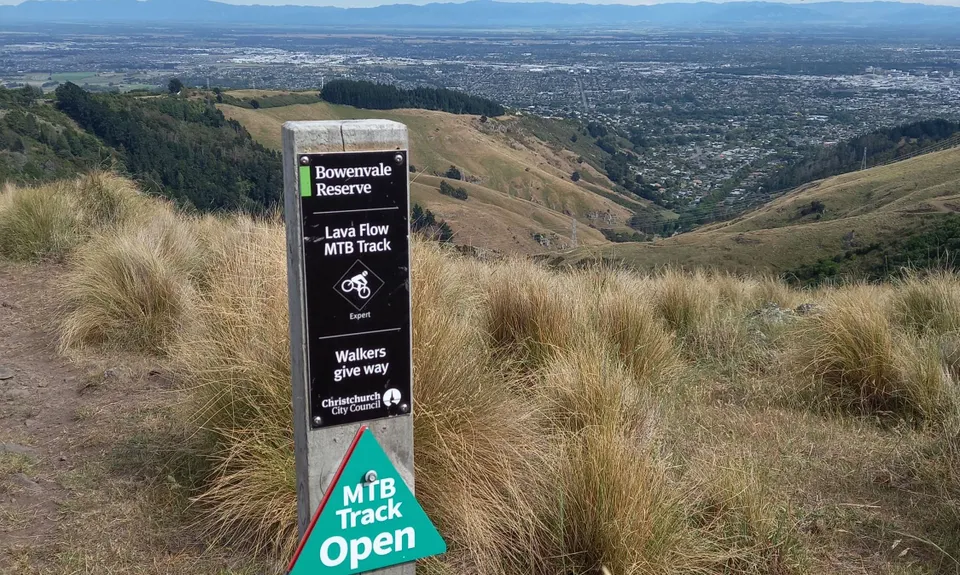 Lava Lite, Canterbury