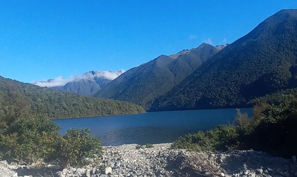 Rotoiti Loop The Lake, Tasman