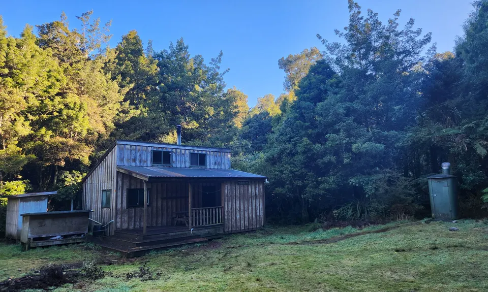 Waihāhā Hut