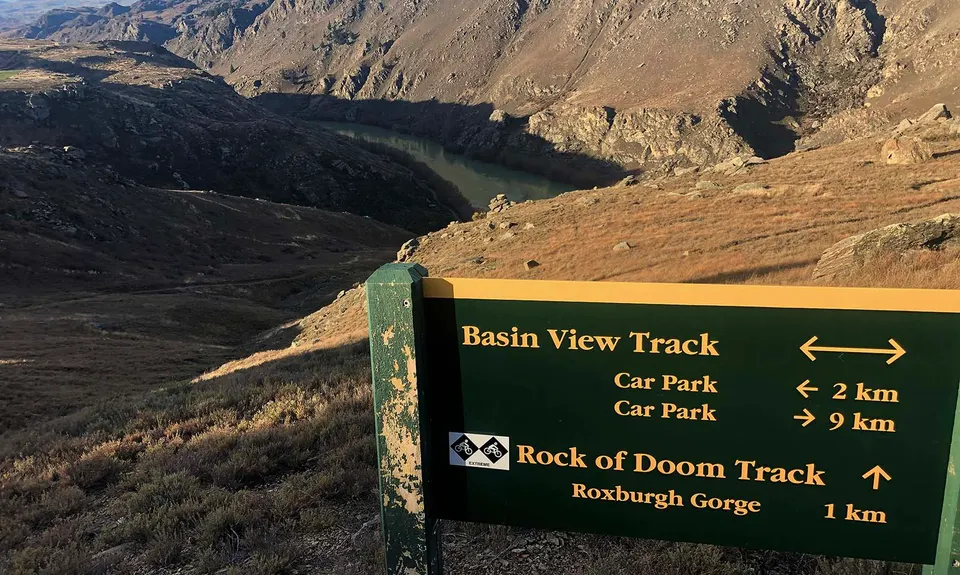 Flat Top Hill v2, Otago