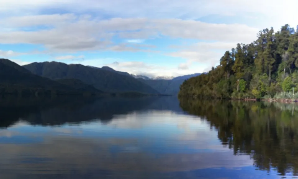 Loop Lake Kaniere, West Coast