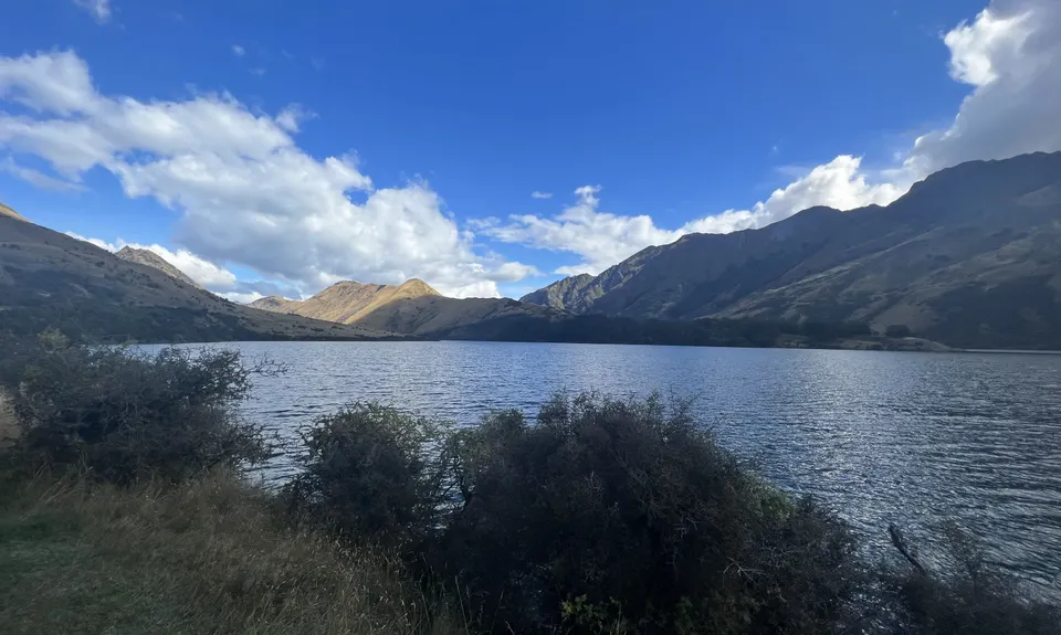Loopin' Moke Lake, Otago