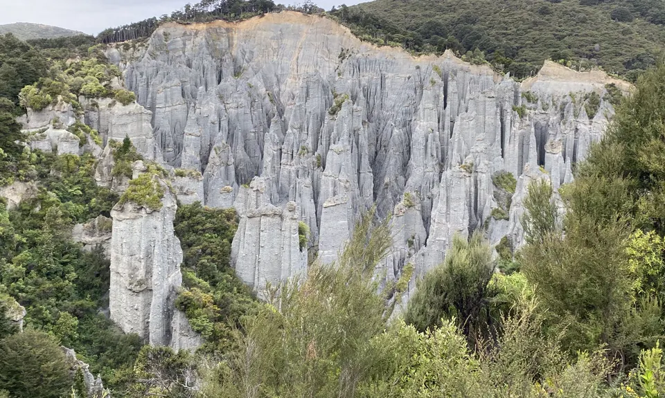 Putangirua Pinnacles, Wellington