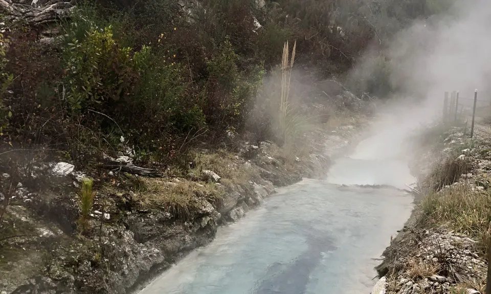 Huka Falls to Aratiatia Dam Loop, Waikato
