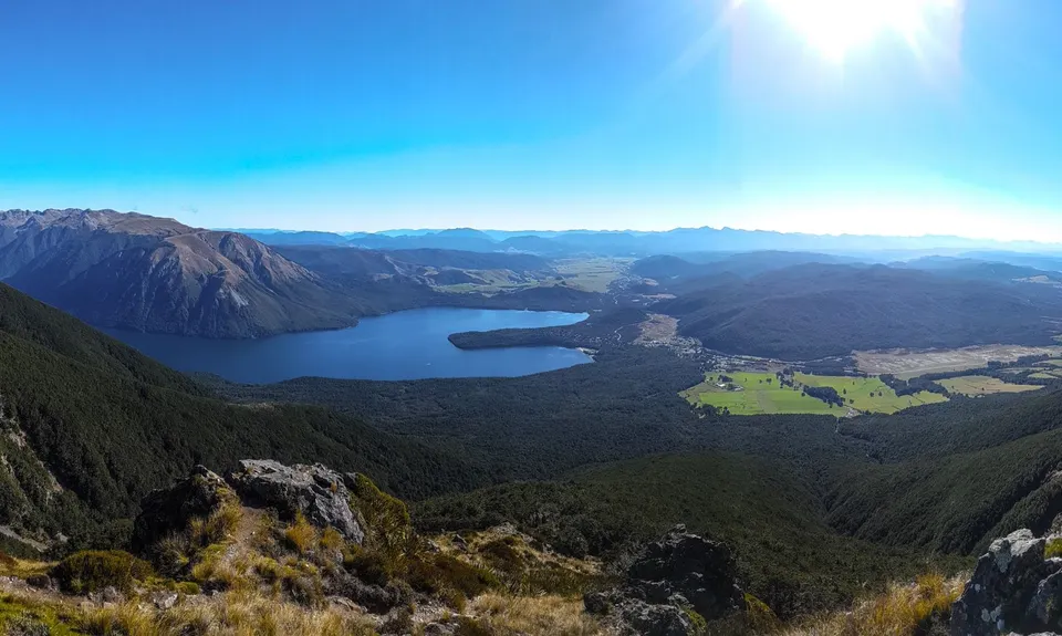Parachute Rocks and St Arnaud Ridge, Tasman