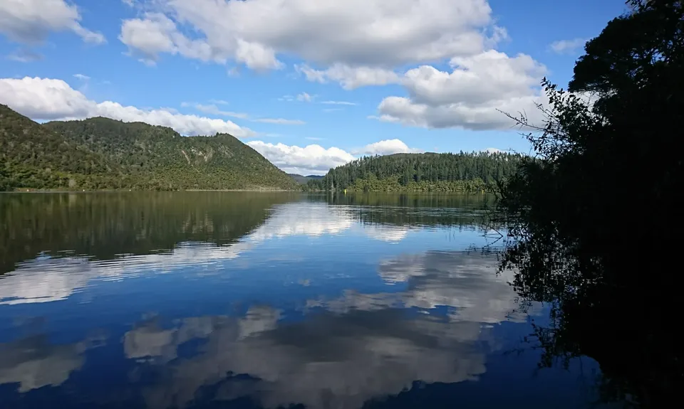 Blue and Green Lake Loops, Bay of Plenty
