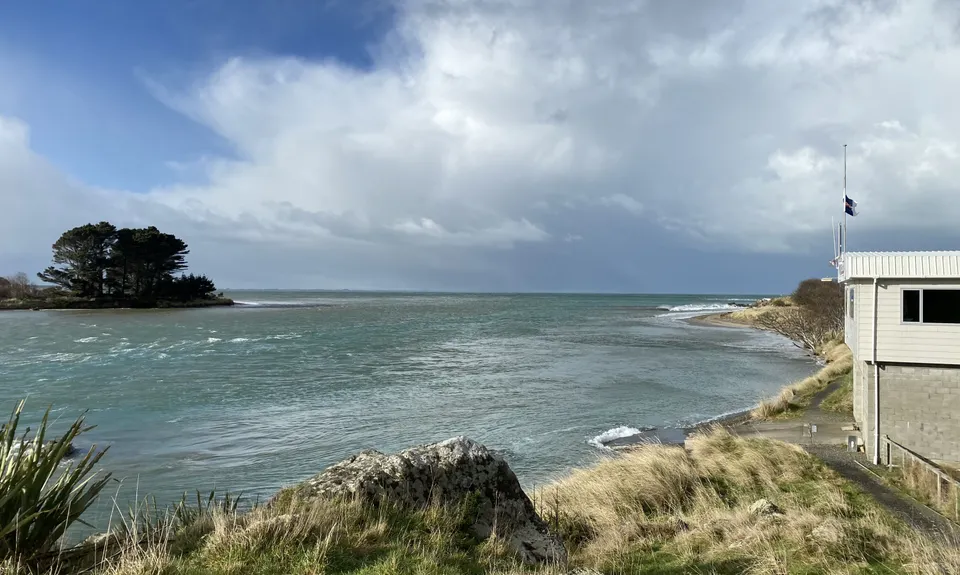 A Whale of a Trail, Southland