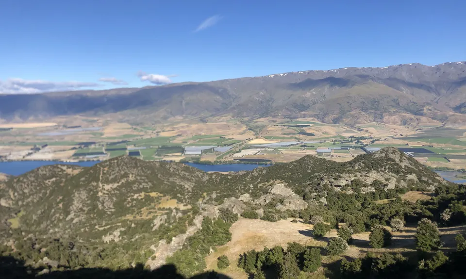 Aurora and Kanuka Loops, Otago