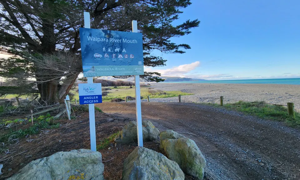 Amberley Beach, Wetlands Walkway to Waipara River Reserve, Canterbury