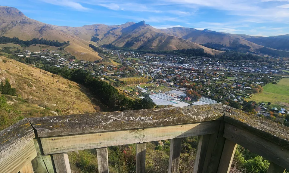 Beer Bum Bluffs, Canterbury
