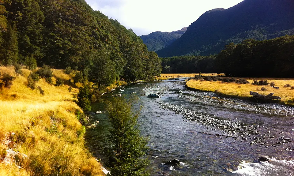 Caples Track - The Divide Version, Southland
