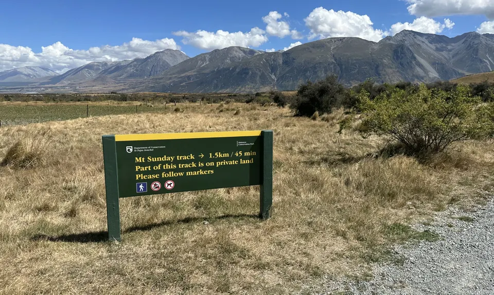 Edoras on Sunday, Canterbury
