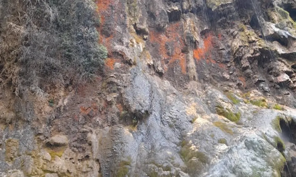 Hacket Hut & Whispering Falls, Tasman