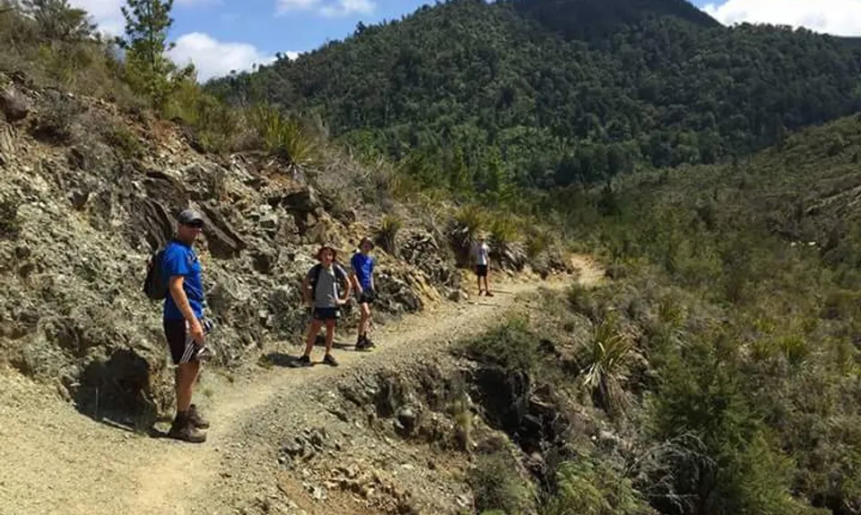 Hackett to Brook St via Rocks, Nelson