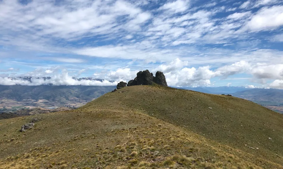 Mt Apiti via Castle Rock , Otago