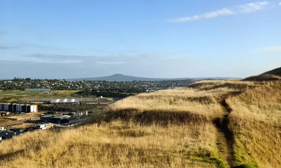 Maungarei / Mt Wellington Climb, Auckland
