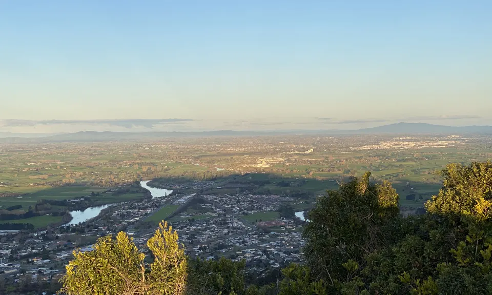 Hilly Hakarimata, Waikato