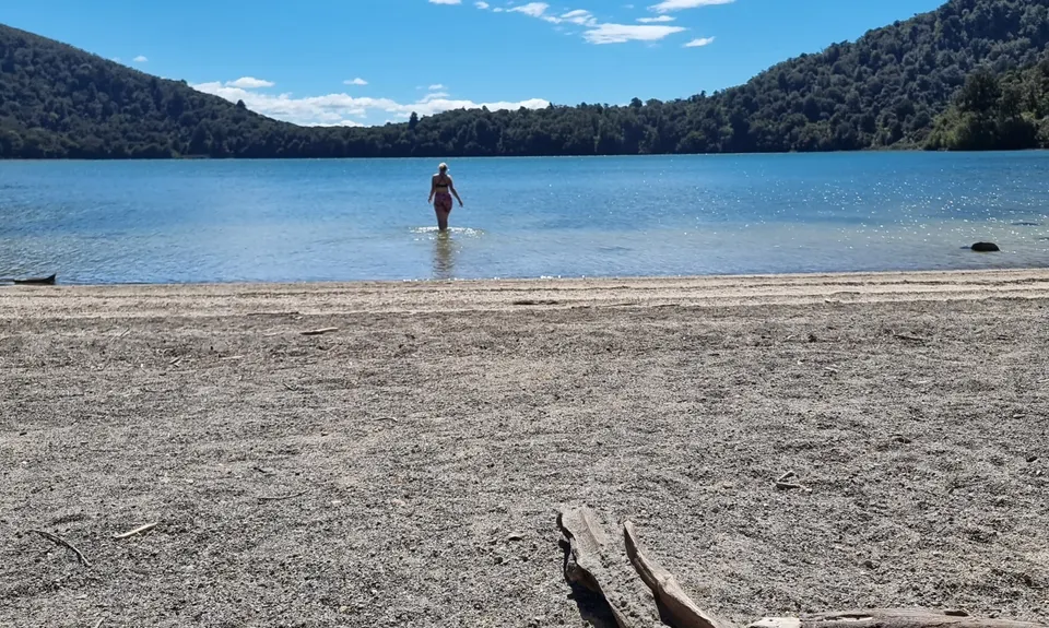 Lake Rotopounamu, Waikato