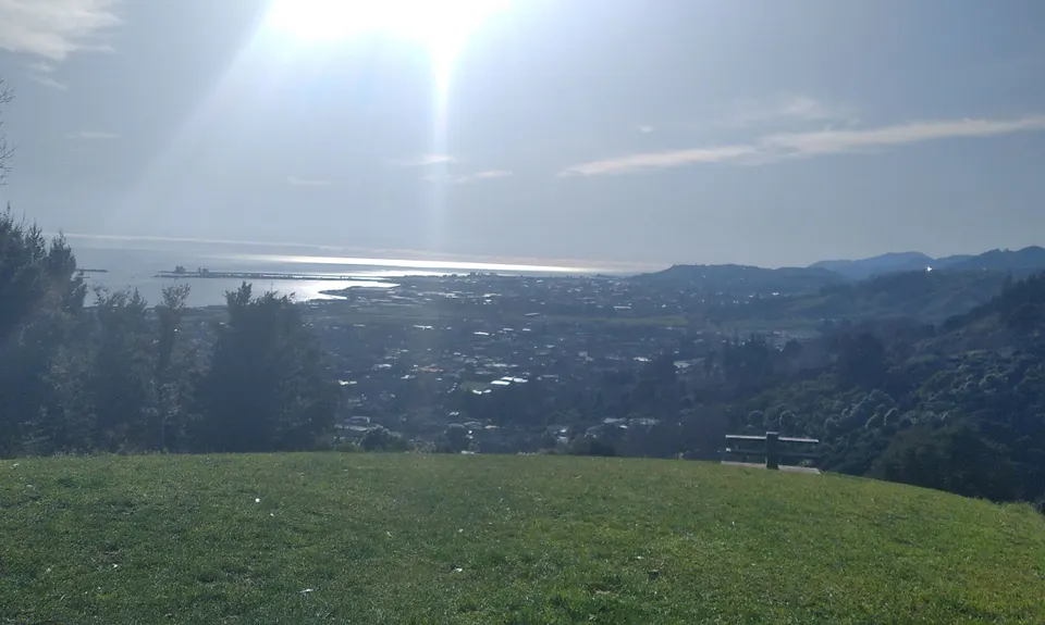 Richmond Escalator, Tasman