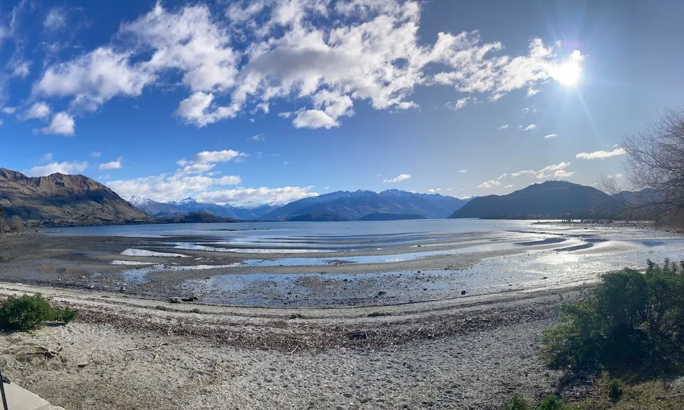 Around Roys Bay, Otago