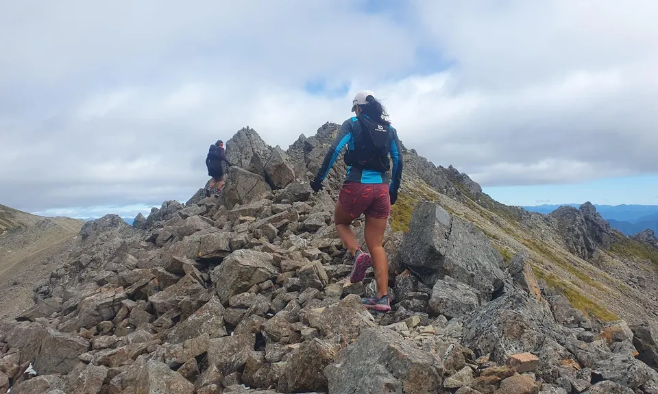 Lake Angelus Skyline Scramble, via Robert Ridge and Cascade Tracks, Tasman