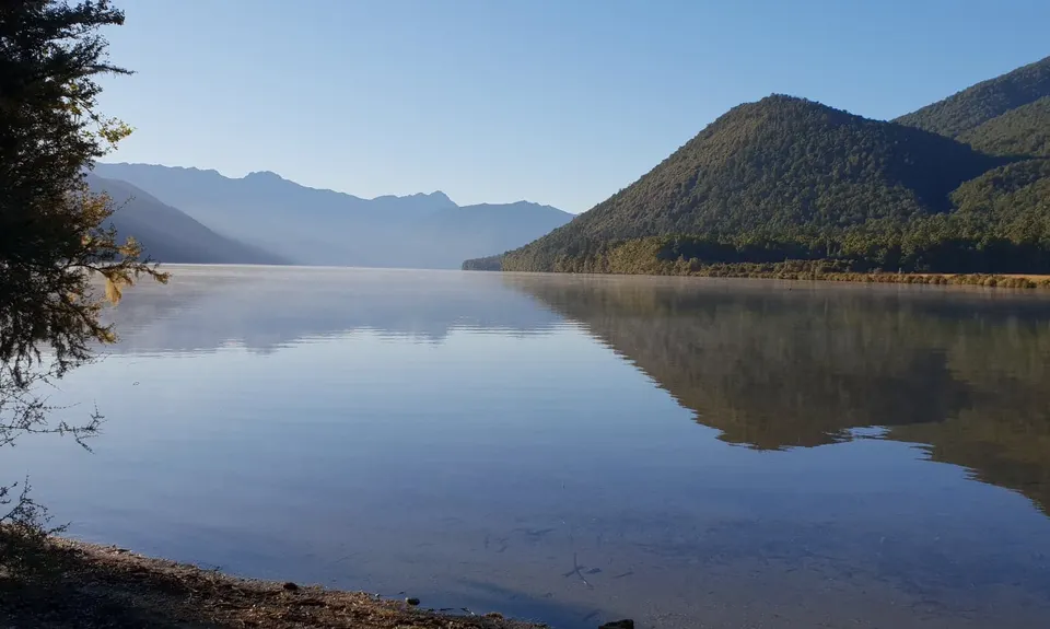 Hello Rotoroa, Tasman