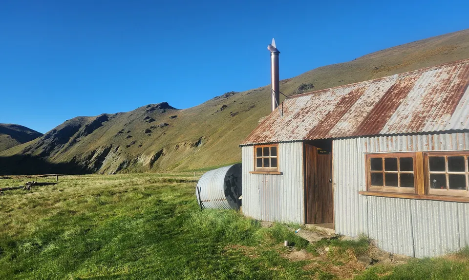 Meg Hut