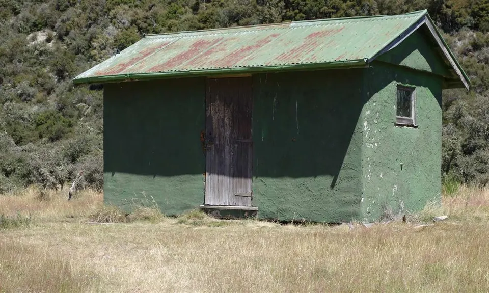 Pool Hut