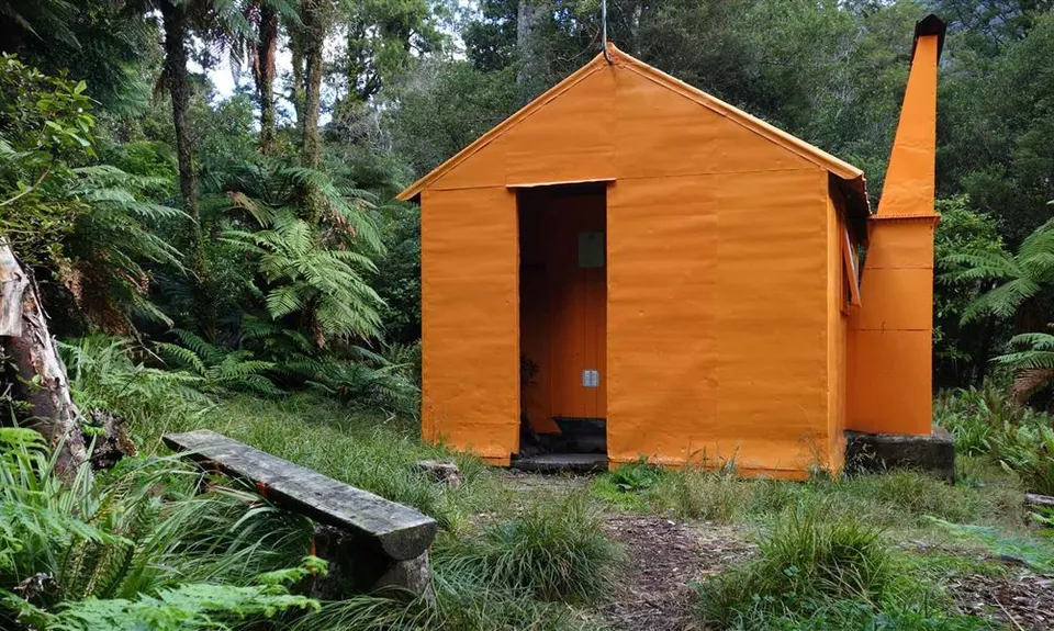 Mid Waiohine Hut
