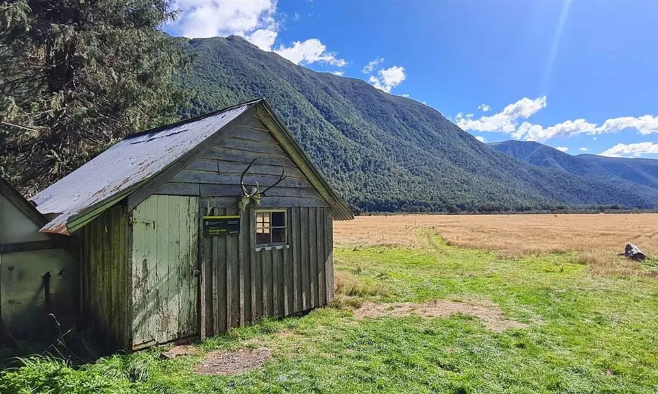Downies Hut