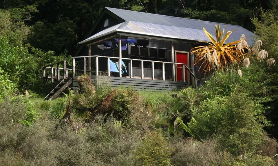 Mangahao Flats Hut