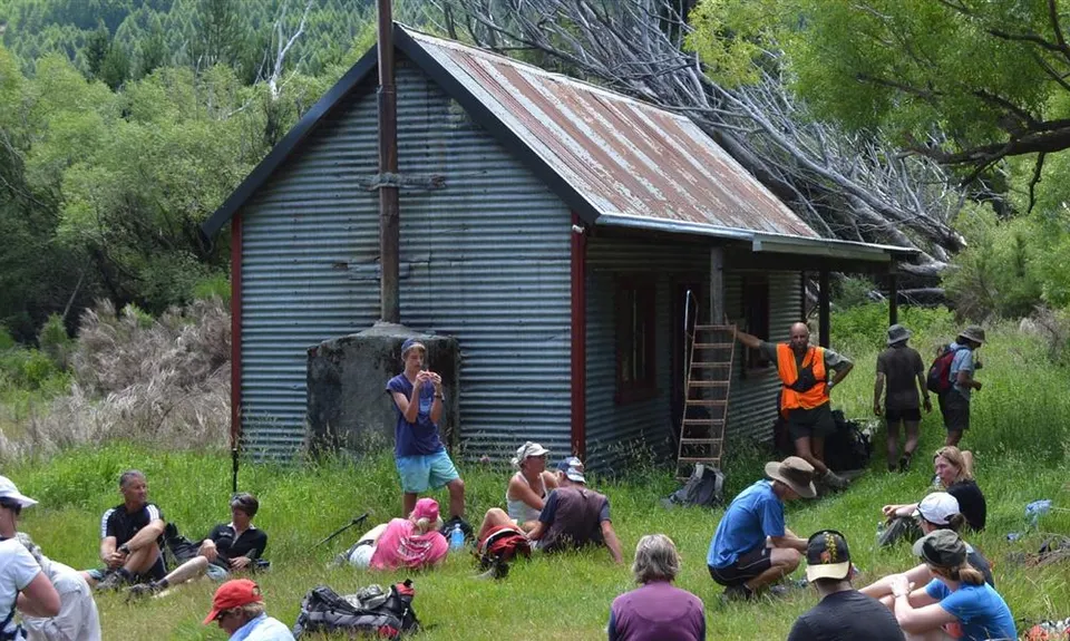 Jollie Hut