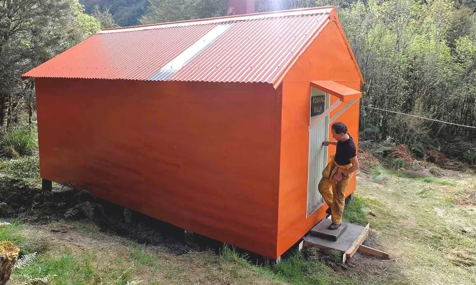 Roaring Billy Hut