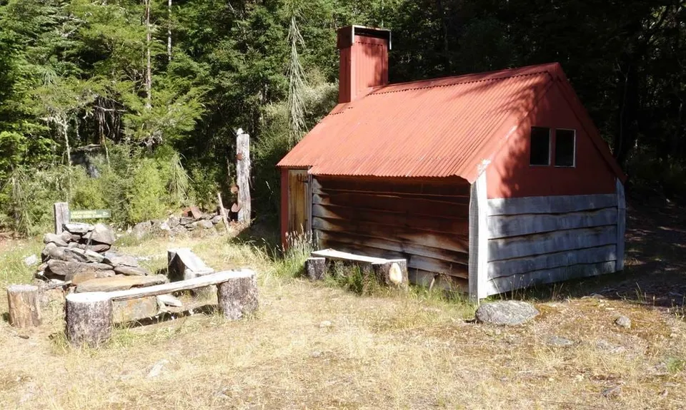 Waingaro Forks Hut
