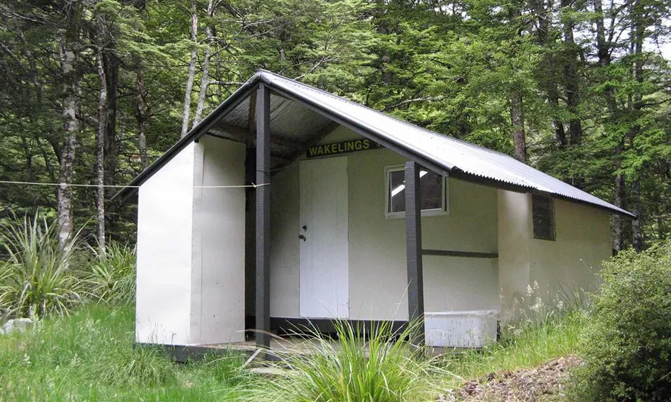 Wakelings Hut