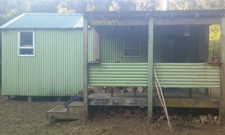 Oronui Hut