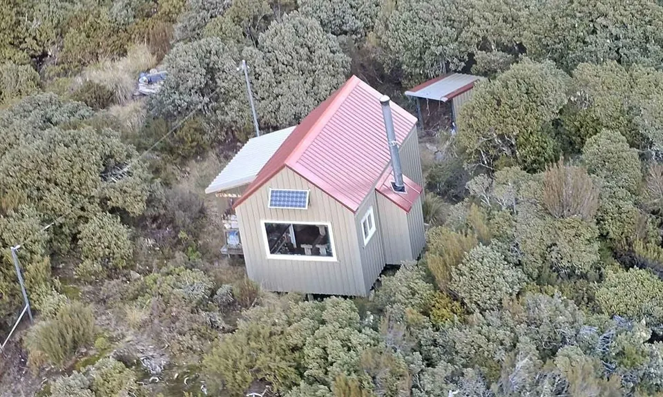 Lyell Hut