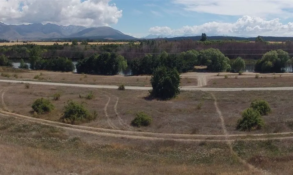 Lake Poaka Campsite